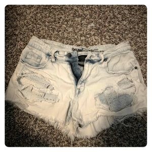 Cut off jean shorts